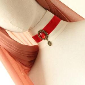Vintage Elegant Red Velvet Ribbon Choker Necklace..